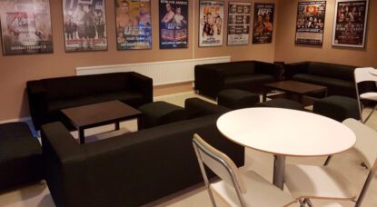 Loungen har fått nya soffor