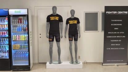 Fighter centre t-shirts och vale tudo shorts