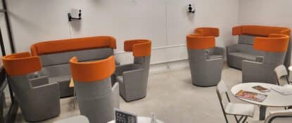 Nya soffor i loungen