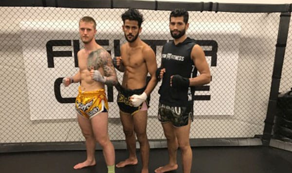 Fmt-fighters på tempelmatcherna