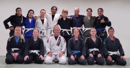 Bjj/grapplingspass för tjejer på söndagar
