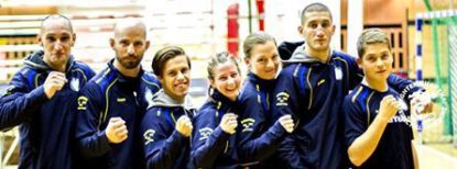 Tre medaljer på em i thaiboxning