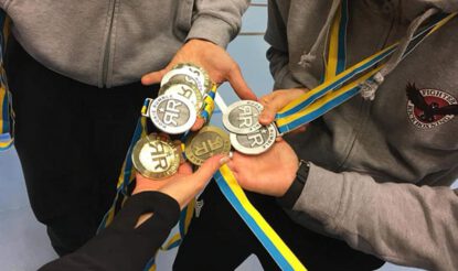 Medaljregn över fkb på rookie rumble