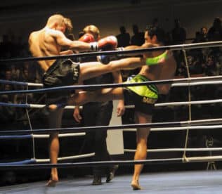Tobias jansson laddar för stadion fight night